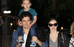 Vợ chồng Orlando Bloom yêu con trai quá mức