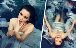 Lý Băng Băng bồng bềnh trên nước