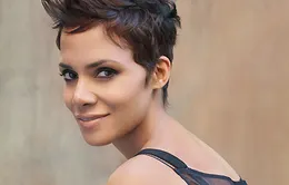 “Miêu nữ” Halle Berry tự tin về nhan sắc