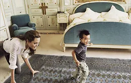 Angelina Jolie có thiện cảm với bạn gái của con trai lớn Maddox