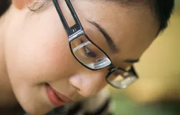 Chọn kính cho người bị cận thị