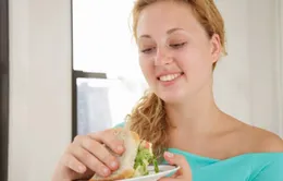 5 thói quen gây hại thận ở phụ nữ