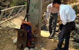 Lai Châu: Tiếp tục kiểm tra trụ cổng cầu treo Chu Va 6