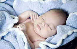 Máy ru ngủ không tốt cho trẻ sơ sinh