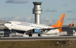Máy bay Canada hạ cánh khẩn cấp do nhiễu động mạnh