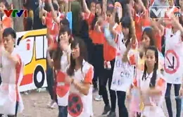 Sinh viên nhảy Flashmob hưởng ứng Tháng Thanh niên