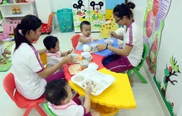 Hỗ trợ nhóm trẻ độc lập tư thục ở khu CN, khu chế xuất