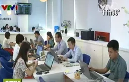 Lo ngại tình hình Biển Đông, nhà đầu tư “hoảng loạn” bán tháo cổ phiếu