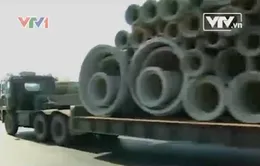 Xe quá tải lại đồng loạt gây “vỡ” trạm cân tại Bình Thuận