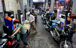 Doanh nghiệp xăng dầu được "nới" thêm quyền tăng giá