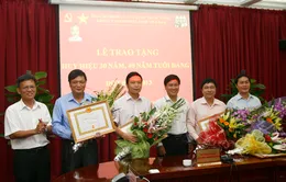 Đài THVN trao tặng Huy hiệu 30, 40 năm tuổi Đảng đợt 2/9/2013