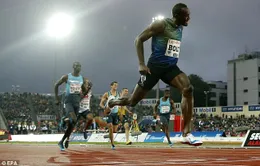 Usain Bolt phá kỷ lục đường chạy 200m