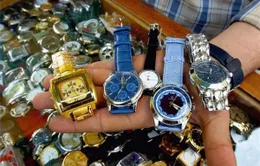 Đồng hồ giả tràn lan tại nhiều thị trường