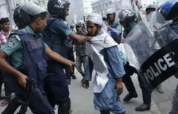 Bạo loạn đẫm máu bùng phát tại Bangladesh