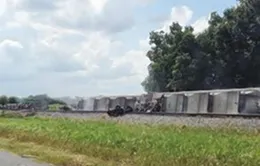 Louisiana: Tàu hỏa trật bánh, chất độc rò rỉ ra ngoài