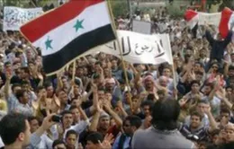 Syria: Tuần hành thách thức đe dọa can thiệp của phương Tây
