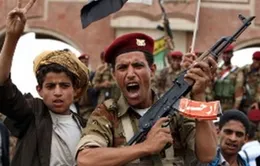 Chiến binh bộ tộc bắn rơi trực thăng quân đội Yemen
