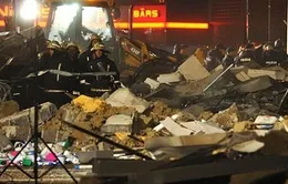 Latvia: Sập mái siêu thị làm 6 người chết