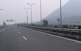 Thông xe đoạn đầu tiên tuyến cao tốc Hà Nội - Lào Cai