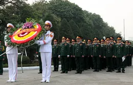 Quân ủy Trung ương dâng hương tưởng niệm Đại tướng Nguyễn Chí Thanh