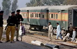 Pakistan: Đánh bom tàu tốc hành, 5 người thiệt mạng