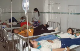 Hậu Giang: Hàng loạt công nhân nhập viện vì ngộ độc