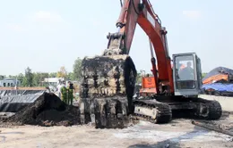 Phát hiện vụ chôn lấp và đốt rác thải trái phép khối lượng lớn