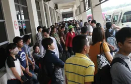 Các bến xe khách quá tải dịp 30/4-1/5