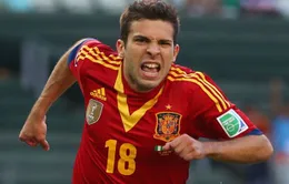 "Jordi Alba xuất sắc hơn Roberto Carlos"
