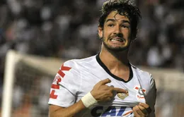 Tottenham và Arsenal được "bật đèn xanh" trong thương vụ Pato