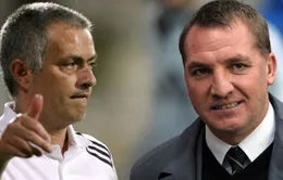 Suarez "nhảy cầu", Mourinho và B.Rodgers lời qua tiếng lại