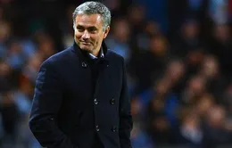 Nửa năm ở Chelsea: Jose Mourinho vẫn “đặc biệt”