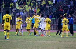 V.League 2014: Thanh Hoá vất vả chuẩn bị cho "trận cầu đinh"