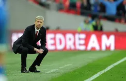 Arsene Wenger phàn nàn vì bị nhà đài "xử ép"