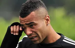 Ashley Cole thừa nhận hết cơ hội chơi bóng tại Chelsea mùa tới