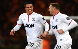 Rooney sẽ không ghen tỵ nếu Van Persie được đeo băng đội trưởng Man Utd