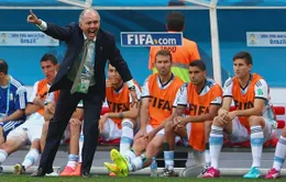 HLV Argentina suýt "ngất" sau pha hỏng ăn đáng tiếc của Higuain