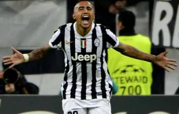 Arturo Vidal không vồn vã gia nhập Man Utd