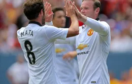 Bị "mắng", Juan Mata vẫn "mê mệt" Louis van Gaal