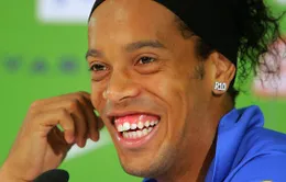Tin chuyển nhượng tối 30/07: Ronaldinho sẽ tới Premier League chơi bóng