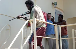 Tom Hanks và cuộc đối đầu với hải tặc Somali