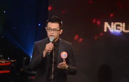 "Én vàng" 2013 cũng có lúc chỉ biết "cười duyên"...