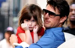 Tom Cruise không ngó ngàng tới bé Suri suốt hơn 100 ngày?