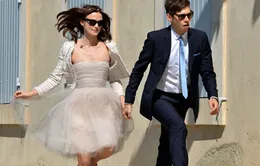 Keira Knightly “ki bo” với áo quần