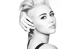 Miley Cyrus lọt vào Top 10 nhân vật của năm 2013