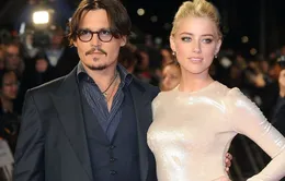 Amber Heard dùng chiêu gì để "trói chặt" Johnny Depp?