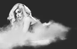 Lady Gaga thừa nhận từng nhẵn túi vì tổ chức tour Monster Ball