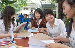 Mùa tuyển sinh, nhiều trường chật vật vì trúng tuyển ảo