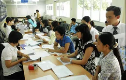 Được tạm nộp thuế bằng VND hoặc ngoại tệ từ 1/11