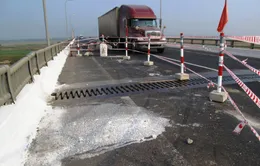 Tìm giải pháp khắc phục sự cố sụt cầu Đà Rằng